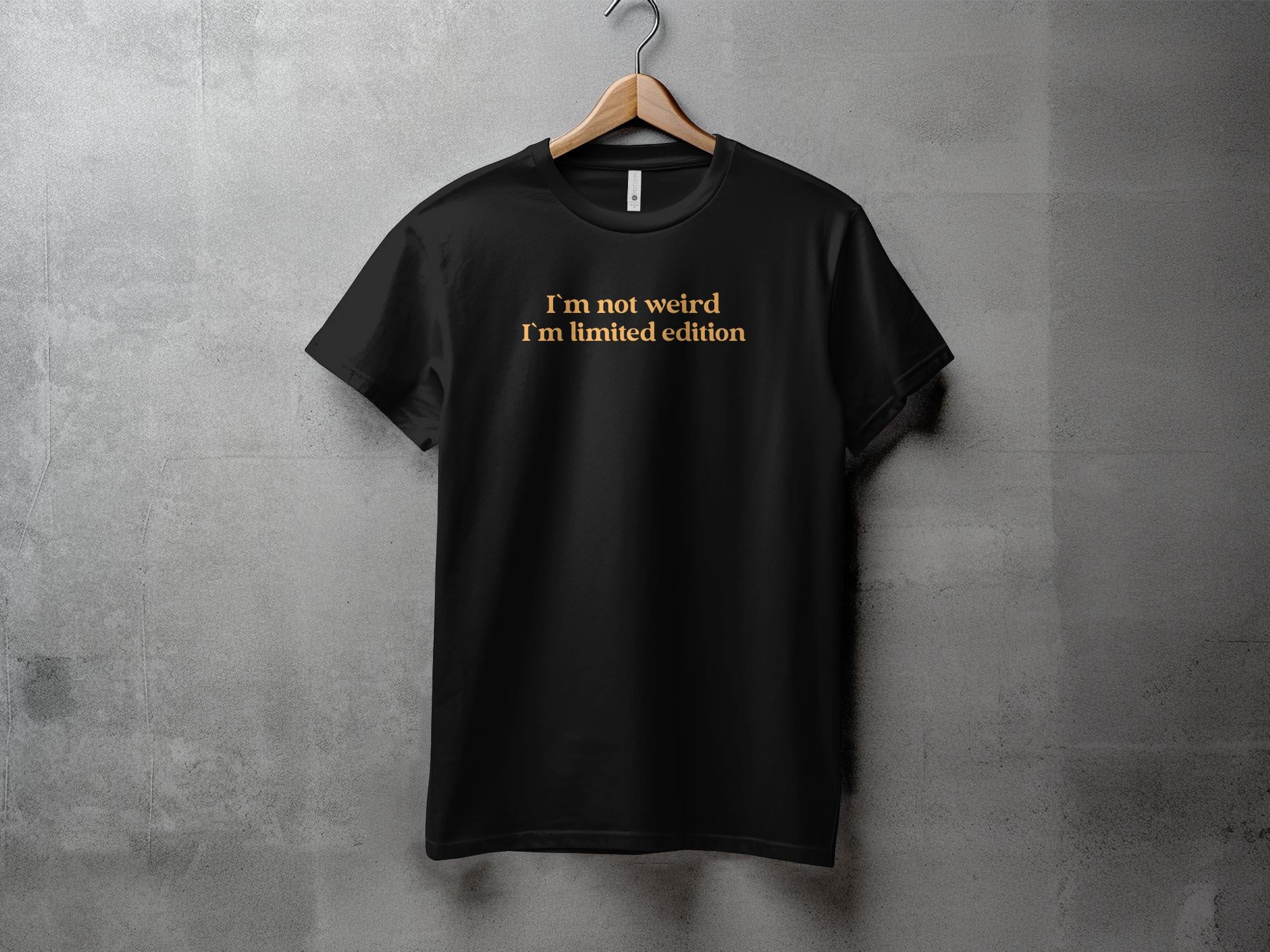 I`m not weird - L - Dame T-shirt - Slim fit