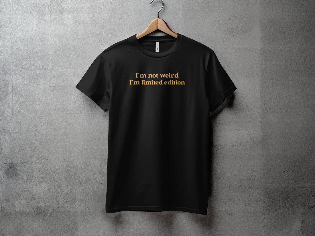 I`m not weird - L - Dame T-shirt - Slim fit